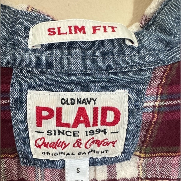 Vintage Y2K OLD NAVY slim fit flannel plaid button down top maroon size small - Picture 5 of 7